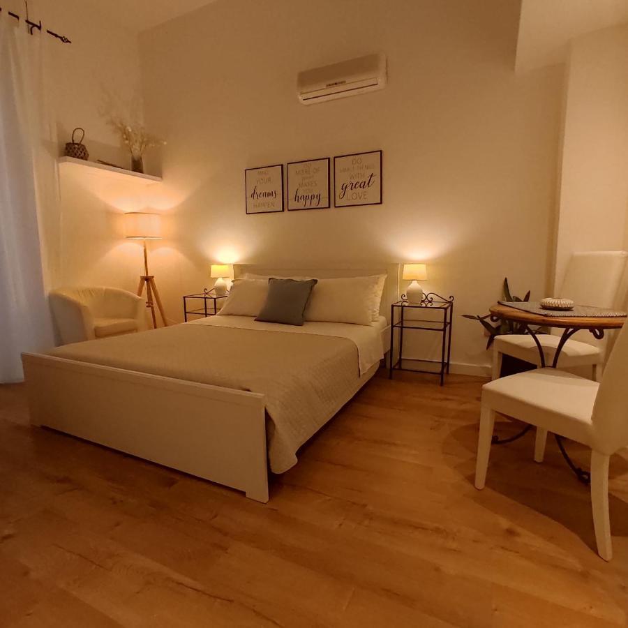 Krly Exclusive Rooms Cagliari Eksteriør bilde